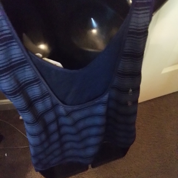 Athleta Navy Blue Stripe Mesh Tank top NWOT - Picture 4 of 4